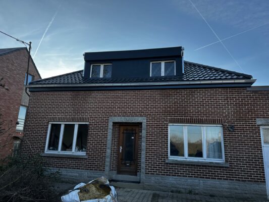 Braine-Le-Comte – Tuile Panne – Isolation PIR – Cedral board – EPDM Master – Tole Joris